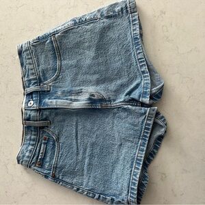 Abercrombie Curve Love High Rise Mom